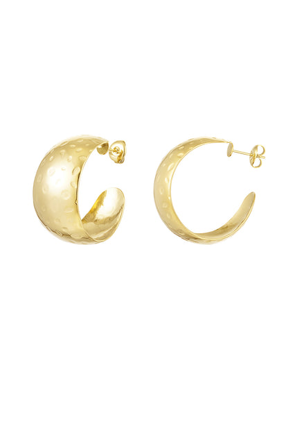 Dot hoop earrings