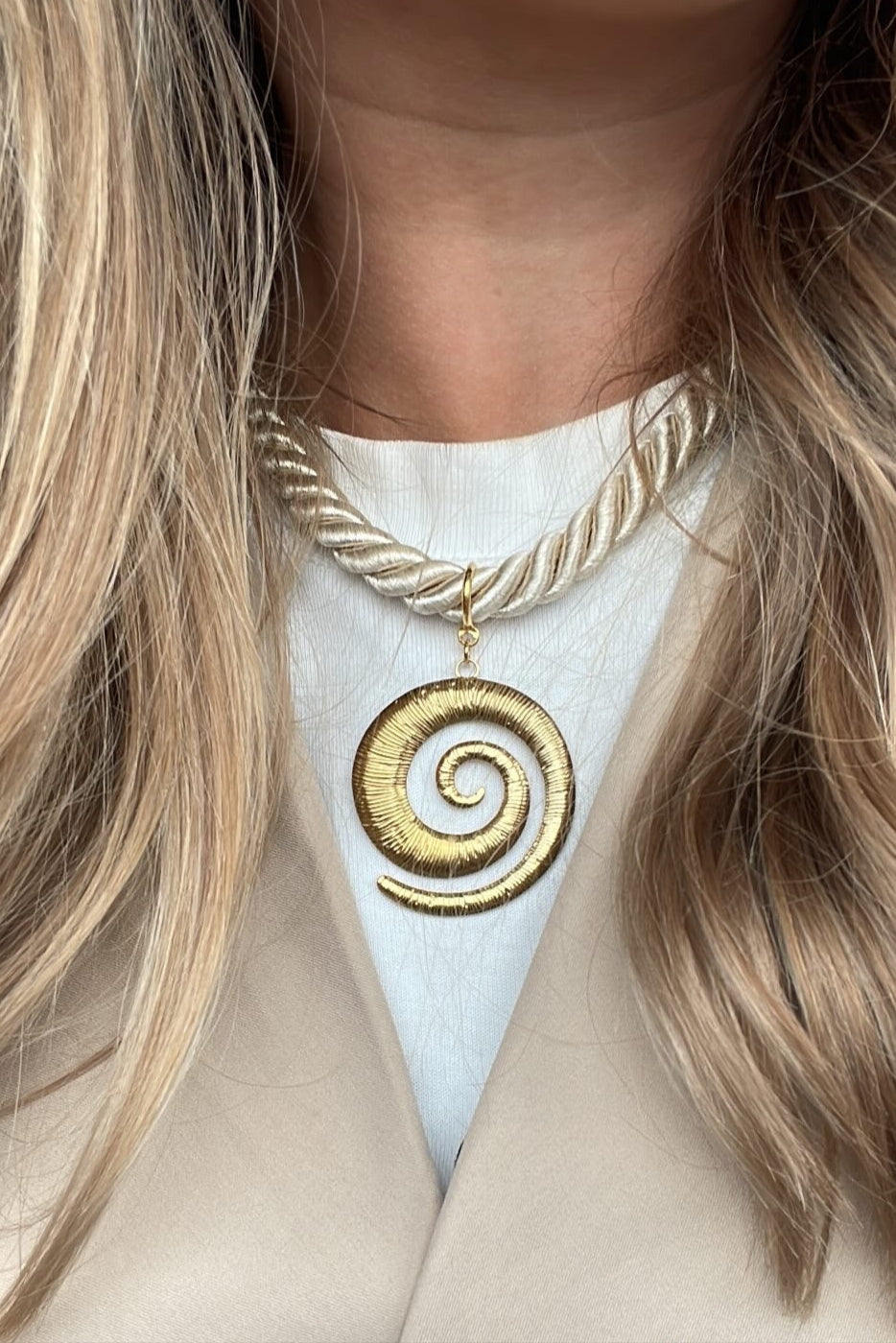 Ibiza Glow necklace