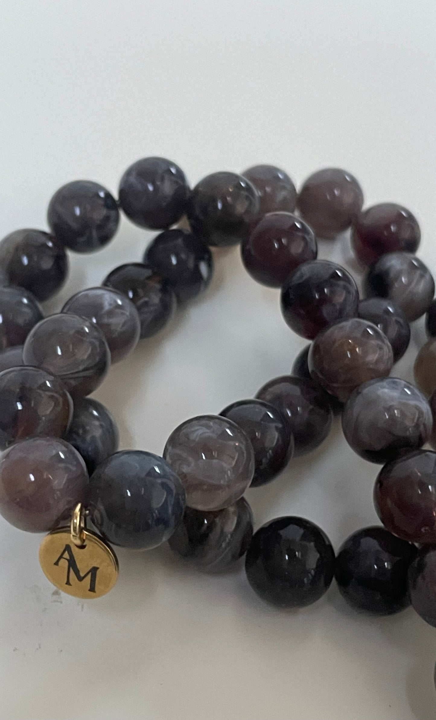 Ash brown latte necklace