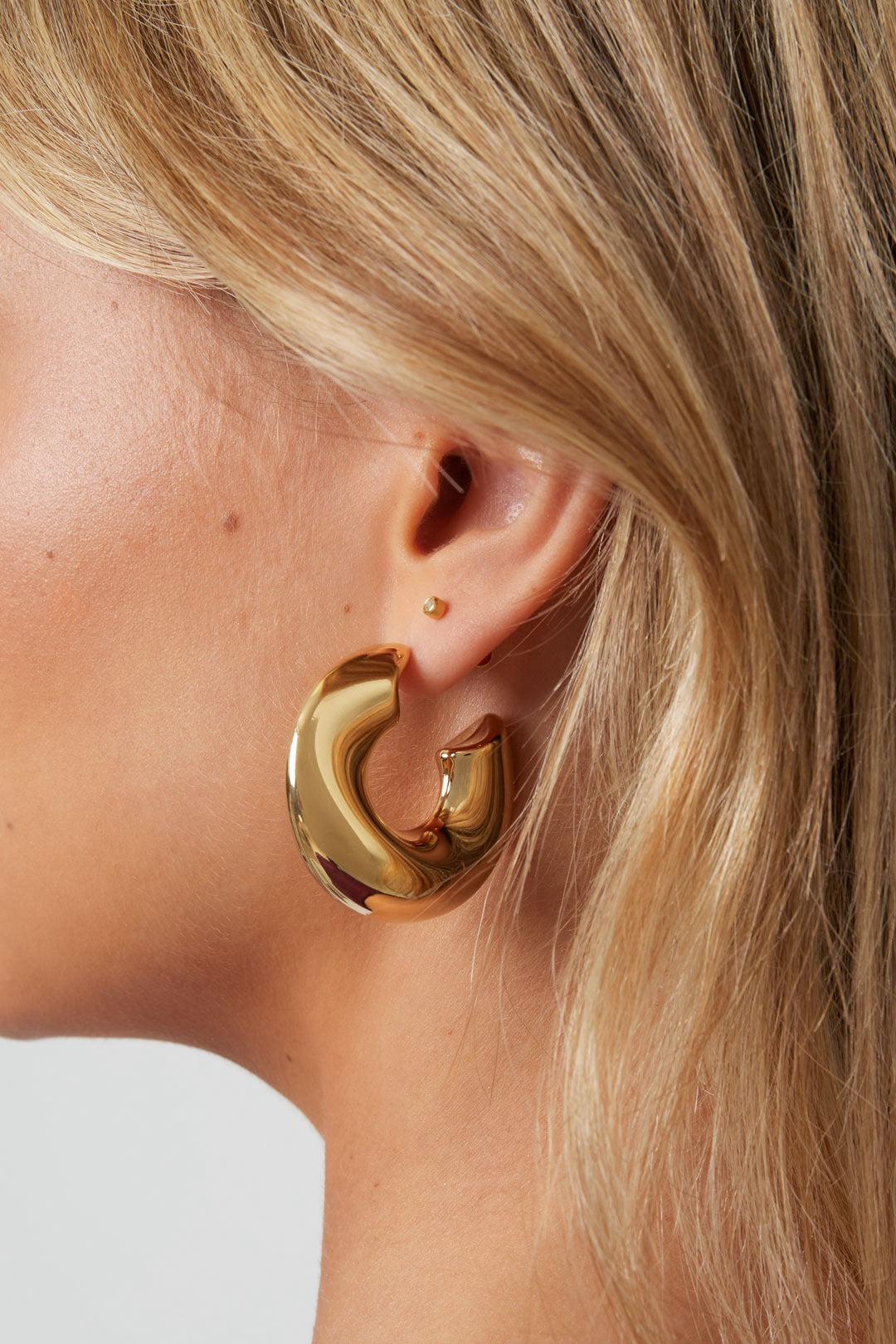Statement hammered earrings