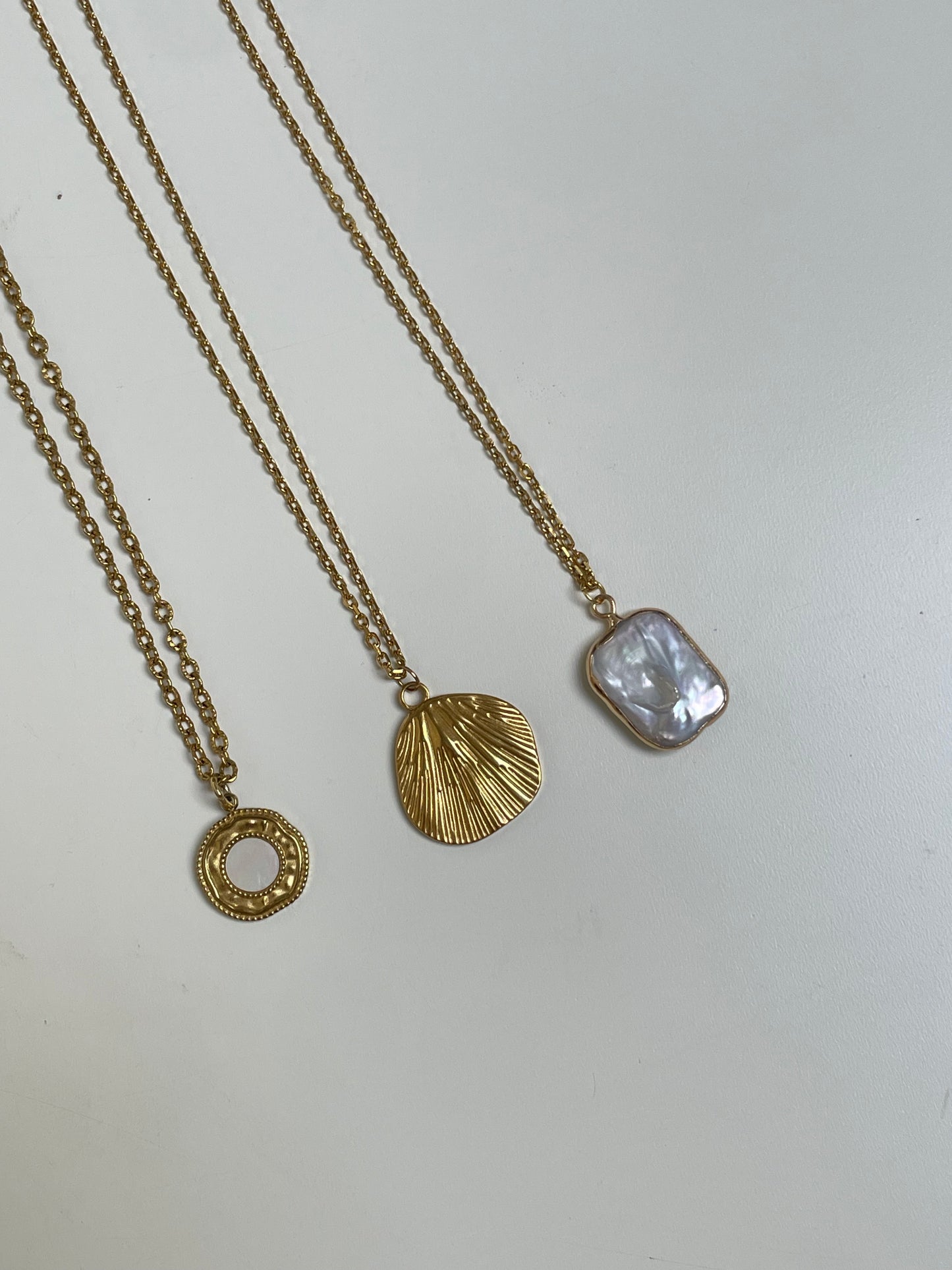 Caramel pearl necklace