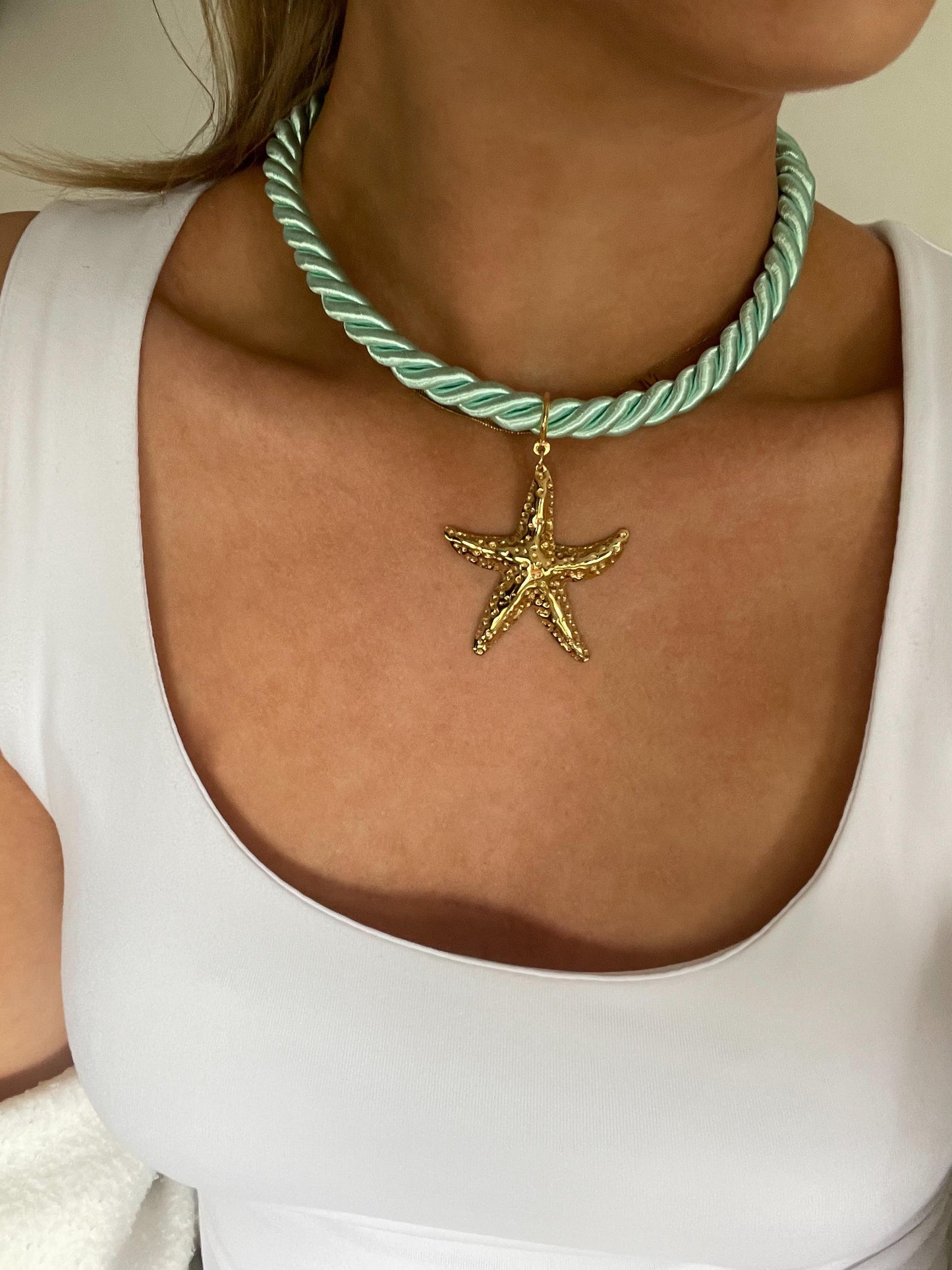 Ibiza Glow necklace