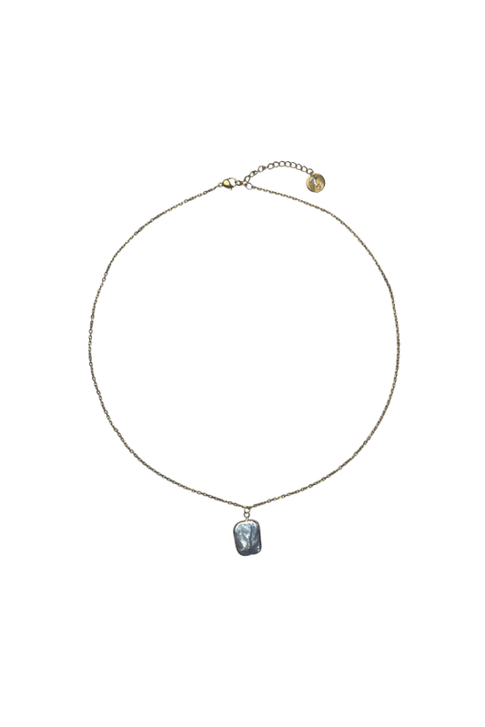 Caramel pearl necklace